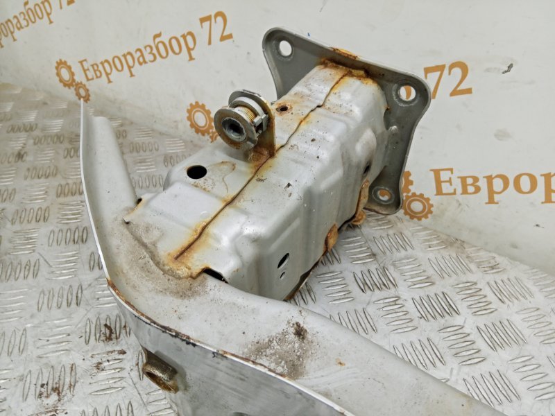 Усилитель бампера передний Focus 3 CB8