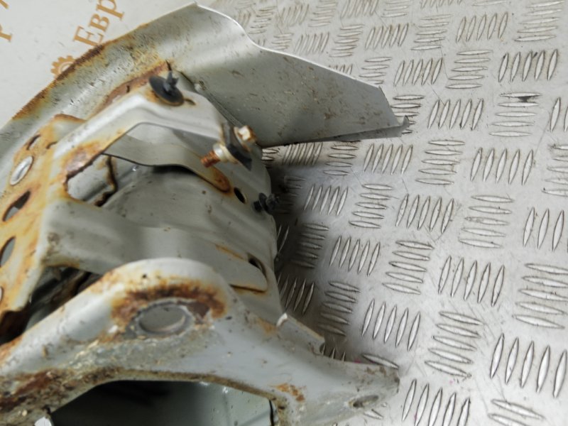 Усилитель бампера передний Focus 3 CB8