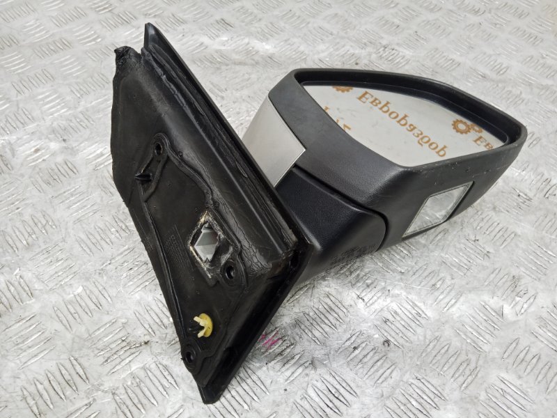 Зеркало правое Focus 3 CB8