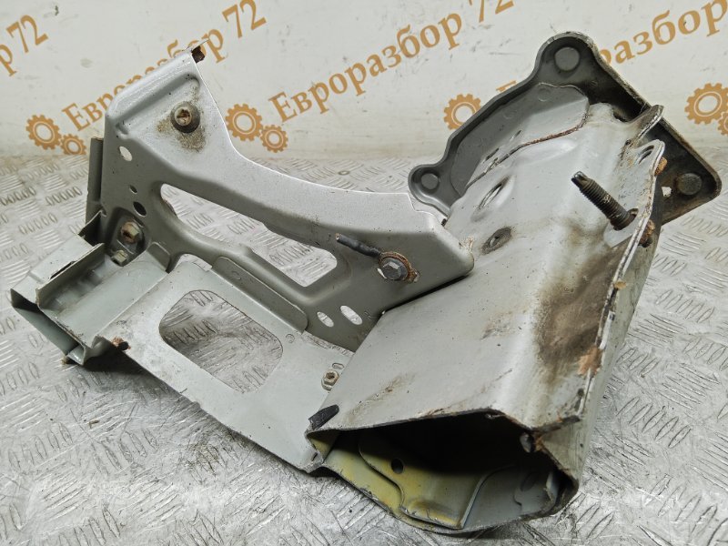 Лонжерон передний правый Focus 3 CB8