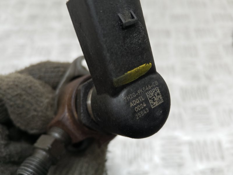 Форсунка топливная Land Rover Discovery 3 L319 276DT