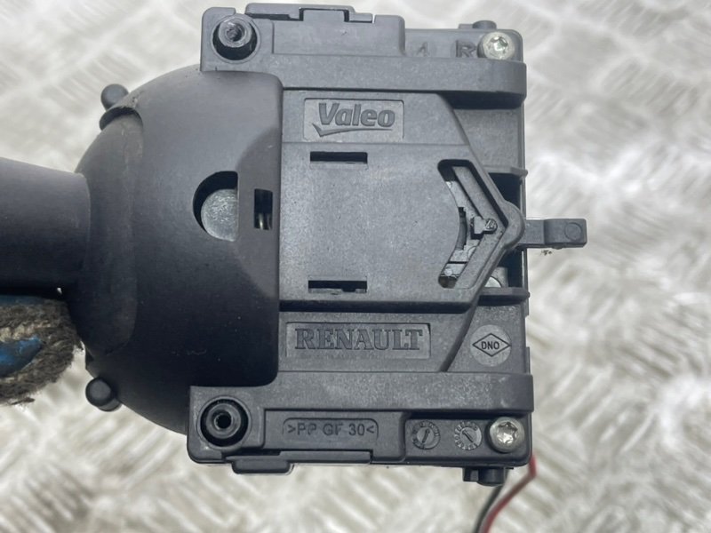 Переключатель поворотов Renault Logan 2 L8 Переключатель поворотов Renault Logan 2 L8