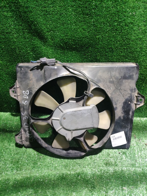 Диффузор радиатора Toyota Ipsum SXM10 3SFE (б/у)