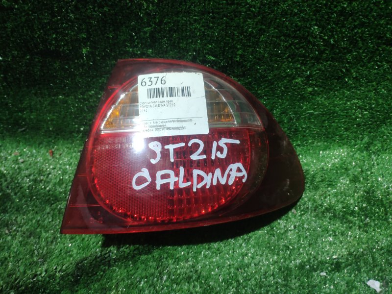 Стоп-сигнал Toyota Caldina ST210 задний правый (б/у)