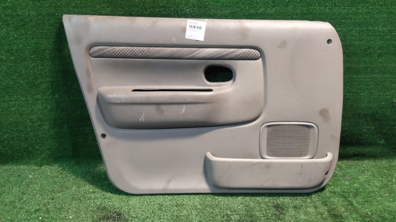 Обшивка дверей Mazda Demio DW5W B5 передняя левая (б/у)