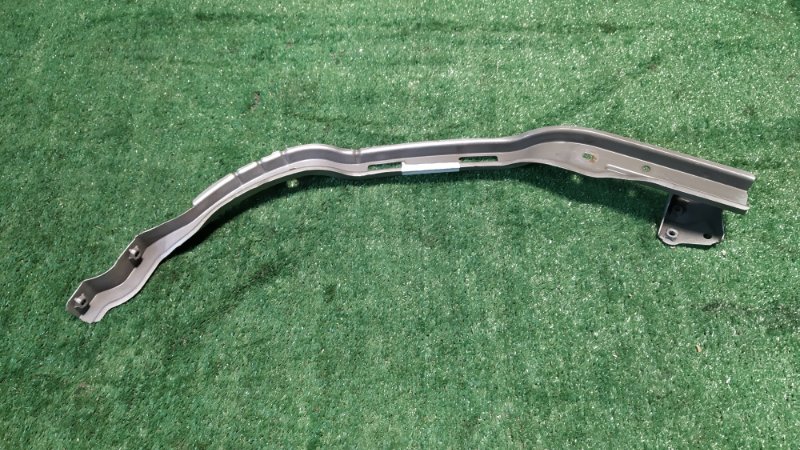 Планка под фары передняя правая WINDOM MCV30 1MZ-FE