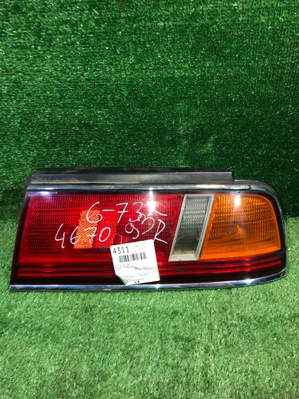 Стоп-сигнал Nissan Laurel HC34 левый (б/у)