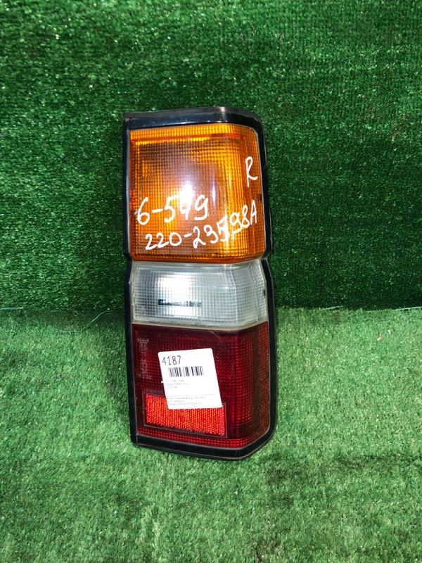 Стоп-сигнал Nissan Terrano N21 правый (б/у)