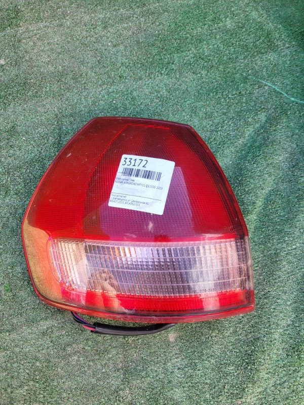 Стоп-сигнал Nissan Wingroad WFY11 QG15DE 2003 левый (б/у)