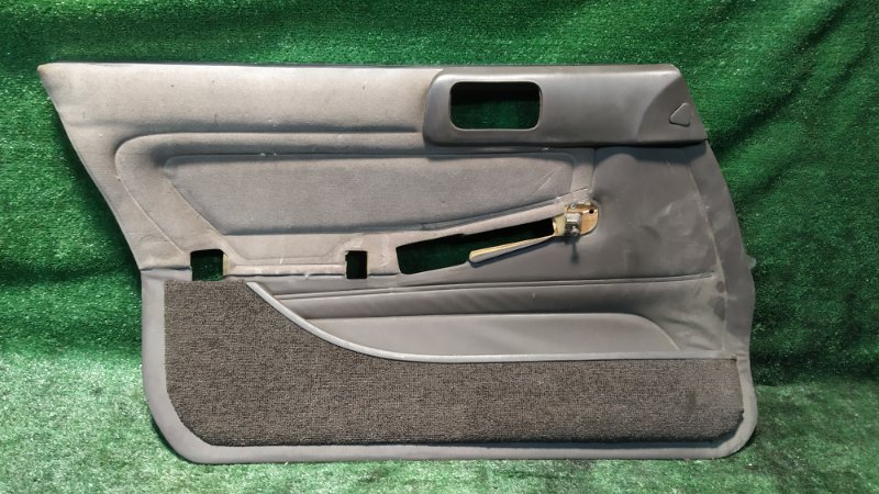Обшивка дверей Toyota Chaser GX81 передняя левая (б/у)