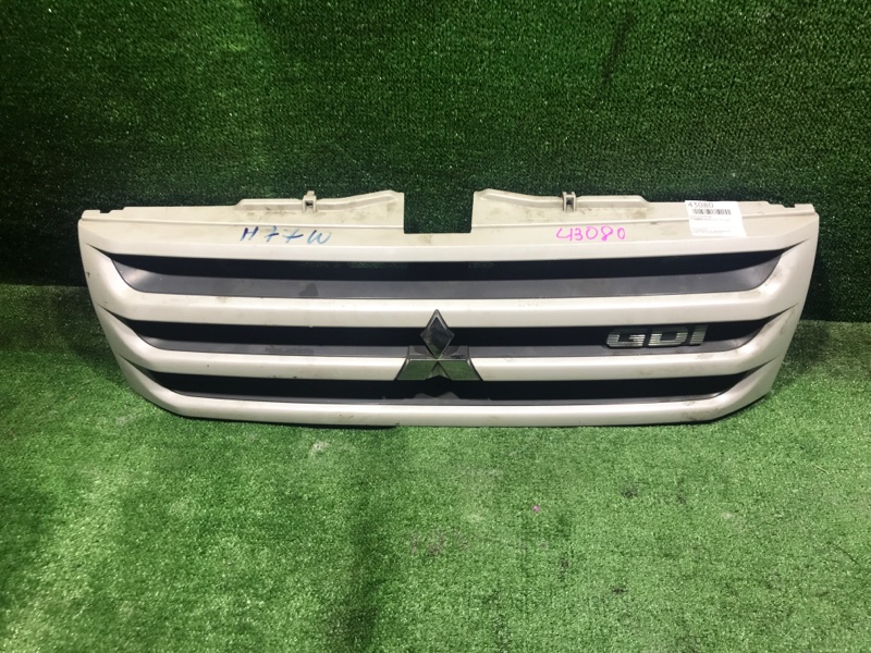 Решетка радиатора Mitsubishi Pajero Io H77W 4G94 (б/у)