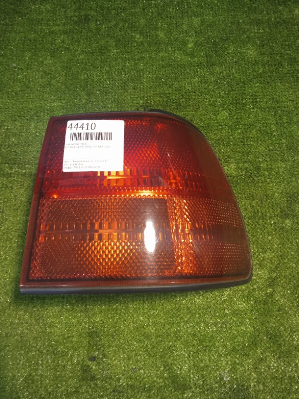 Стоп-сигнал Nissan Liberty RM12 QR20DE 2003 правый (б/у)
