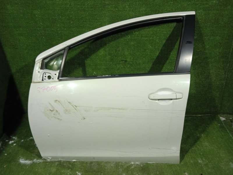 Дверь Toyota Aqua NHP10 1NZFXE передняя левая (б/у)