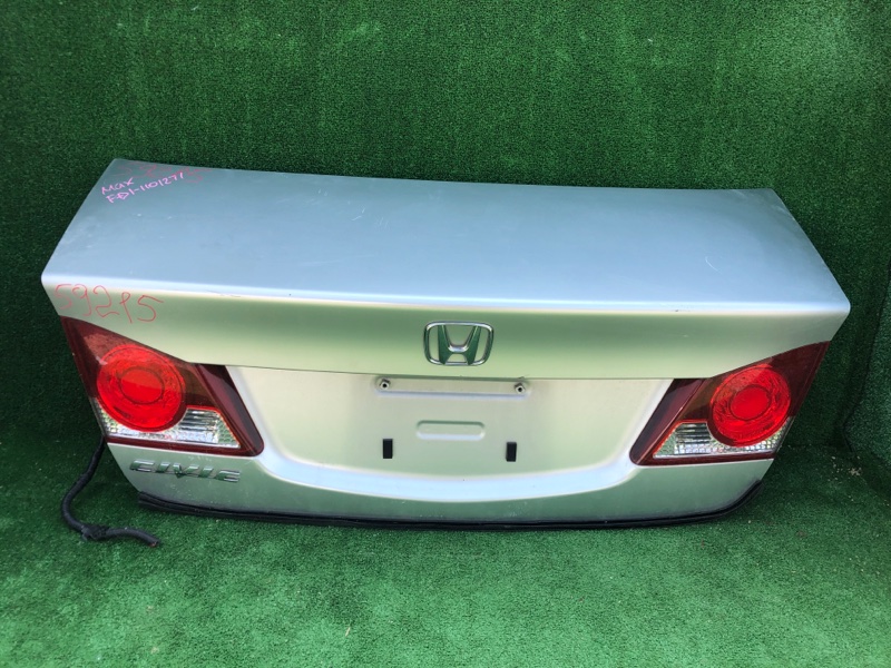 Крышка багажника Honda Civic FD1 R18A (б/у)