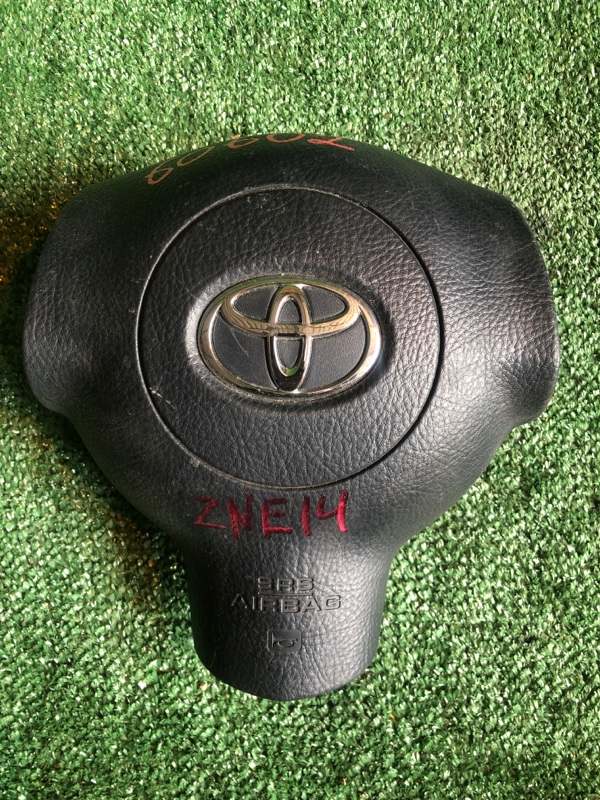 Airbag водительский Toyota Wish ZNE14 1ZZFE 2003 (б/у)