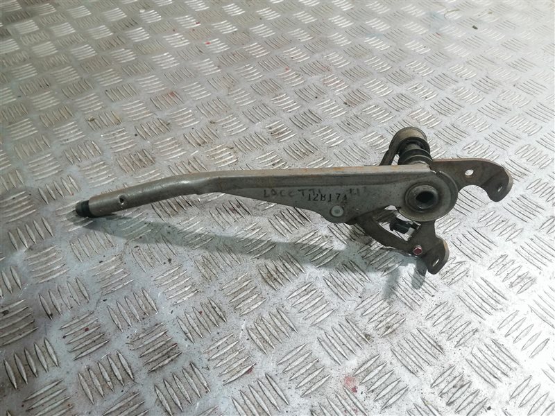 Рычаг стояночного тормоза Chevrolet Lacetti 2012 J200 F14D3 96549821 Б/У