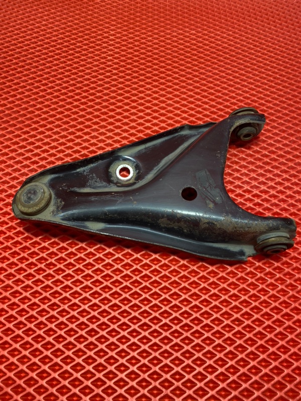 Рычаг подвески передний левый Logan 2008 LS0G/LS12 K7J Рычаг подвески передний левый Logan 2008 LS0G/LS12 K7J