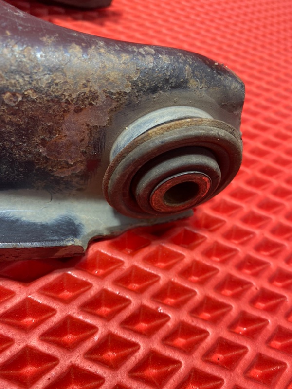 Рычаг подвески передний левый Logan 2008 LS0G/LS12 K7J Рычаг подвески передний левый Logan 2008 LS0G/LS12 K7J