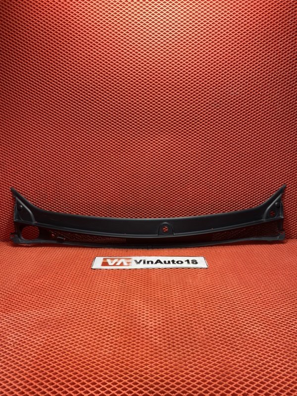 Решетка под лобовое стекло Renault Duster 2021 F4R 410 668113292R Б/У