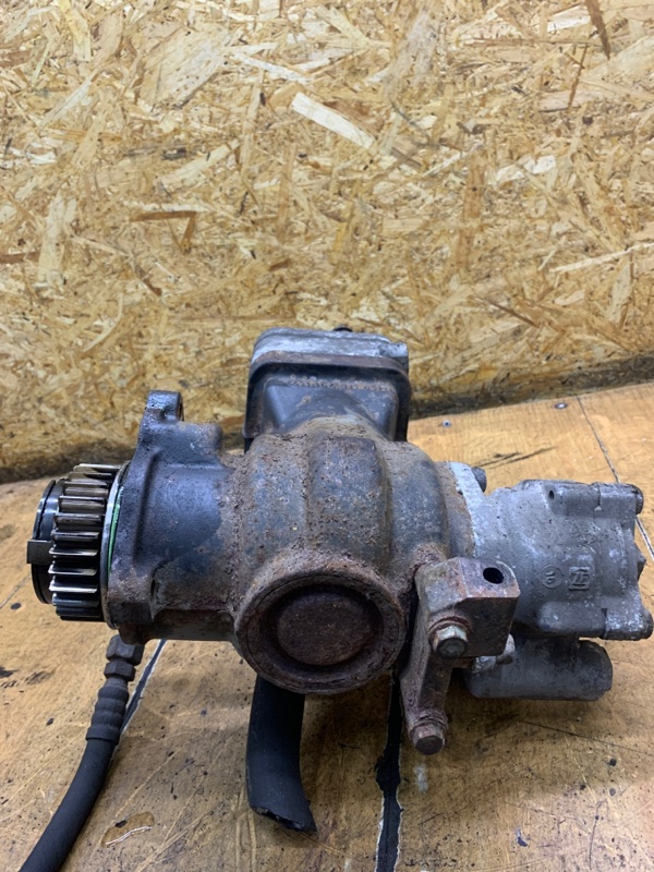 Компрессор ДВС TGL 2011 грузовик DO834 LFL64