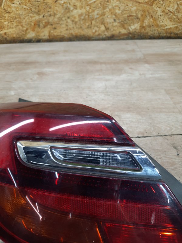 Фонарь задний левый Insignia 2014 хетчбэк 5дв. A18XER