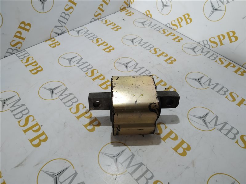 Запчасть подушка акпп Mercedes E-class 2003 W211 OM647 A2202400218 контрактная Подушка АКПП Mercedes E-class 2003 W211 OM647 A2202400218 контрактная