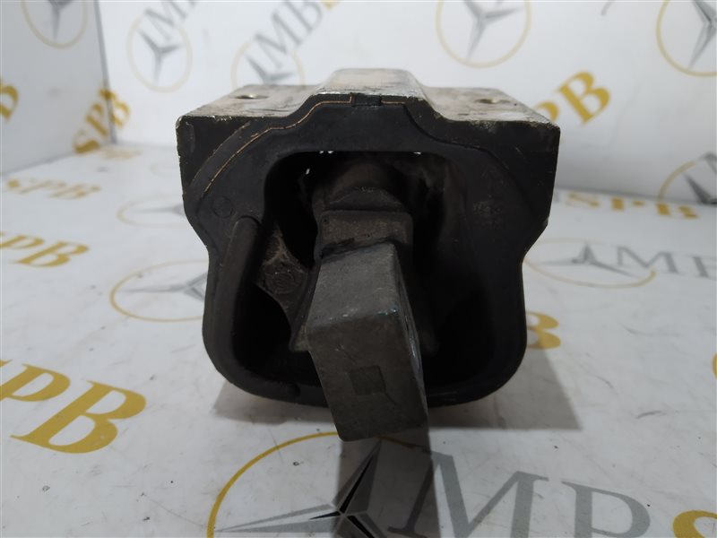 Подушка АКПП Mercedes E-class W211 OM647 Подушка АКПП Mercedes E-class W211 OM647