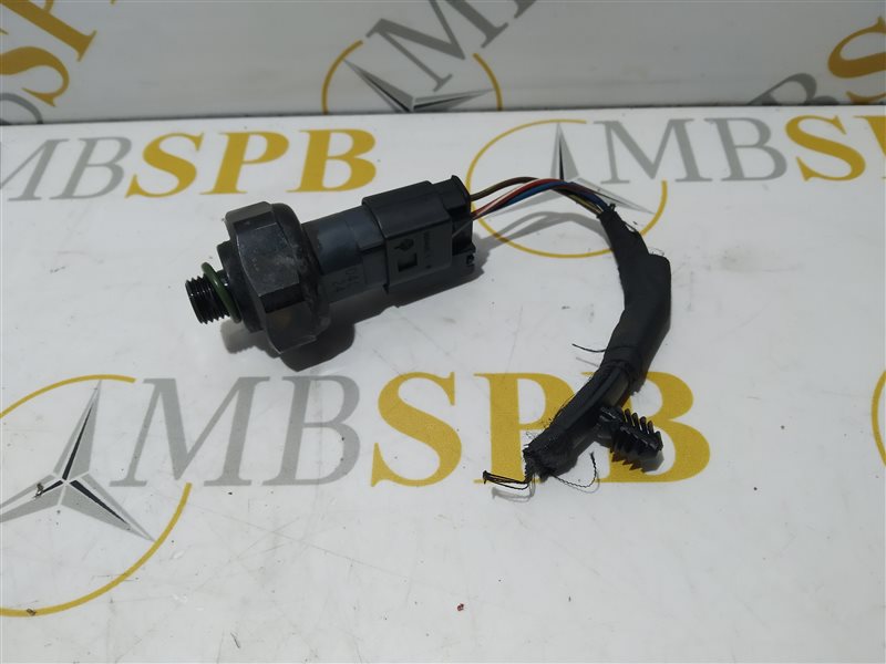 Запчасть датчик кондиционера Mercedes E-class 2009 W212 OM642 A0045429018 контрактная Датчик кондиционера Mercedes E-class 2009 W212 OM642 A0045429018 контрактная