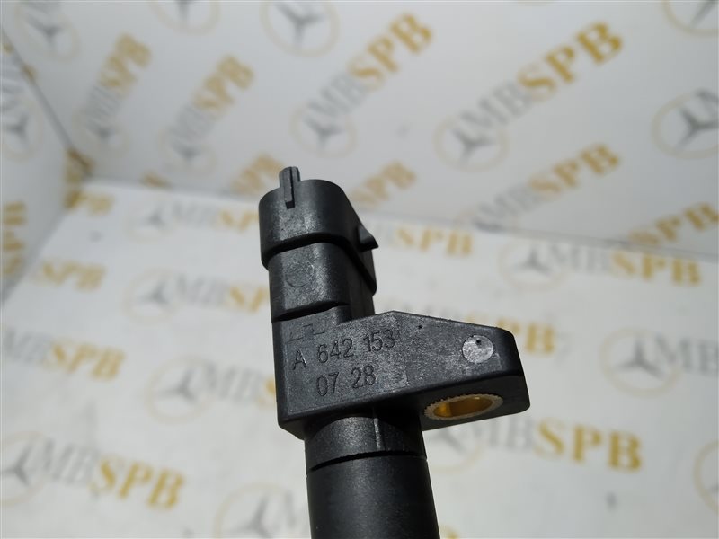 Датчик коленвала E-class 2009 W212 OM642 Датчик коленвала E-class 2009 W212 OM642