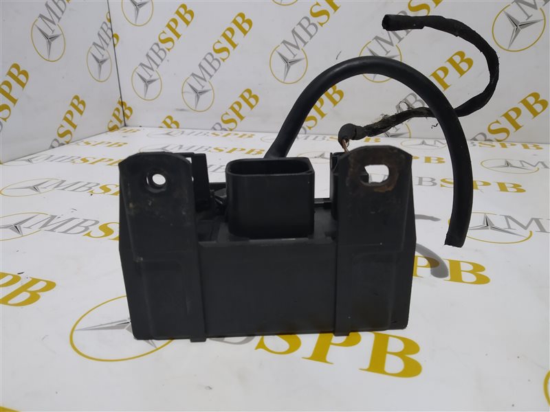 Реле свечей накала Mercedes C-class W203 OM612 Реле свечей накала Mercedes C-class W203 OM612