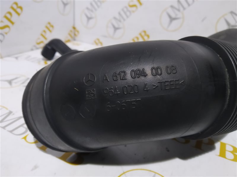 Патрубок турбины Mercedes C-class W203 OM612 Патрубок турбины Mercedes C-class W203 OM612