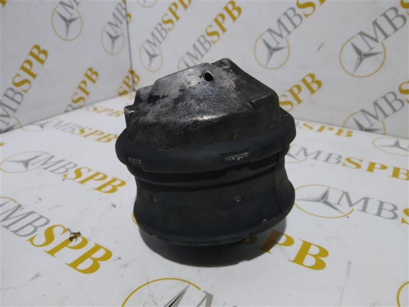 Запчасть подушка двигателя Mercedes C-class 2002 W203 OM612 A2032401317 контрактная Подушка двигателя Mercedes C-class 2002 W203 OM612 A2032401317 контрактная