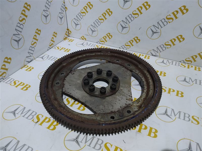 Запчасть маховик Mercedes C-class 2002 W203 OM612 A6110320147 контрактная Маховик Mercedes C-class 2002 W203 OM612 A6110320147 контрактная