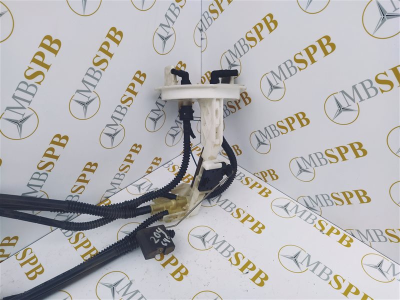 Датчик уровня топлива X204 OM651 Датчик уровня топлива X204 OM651
