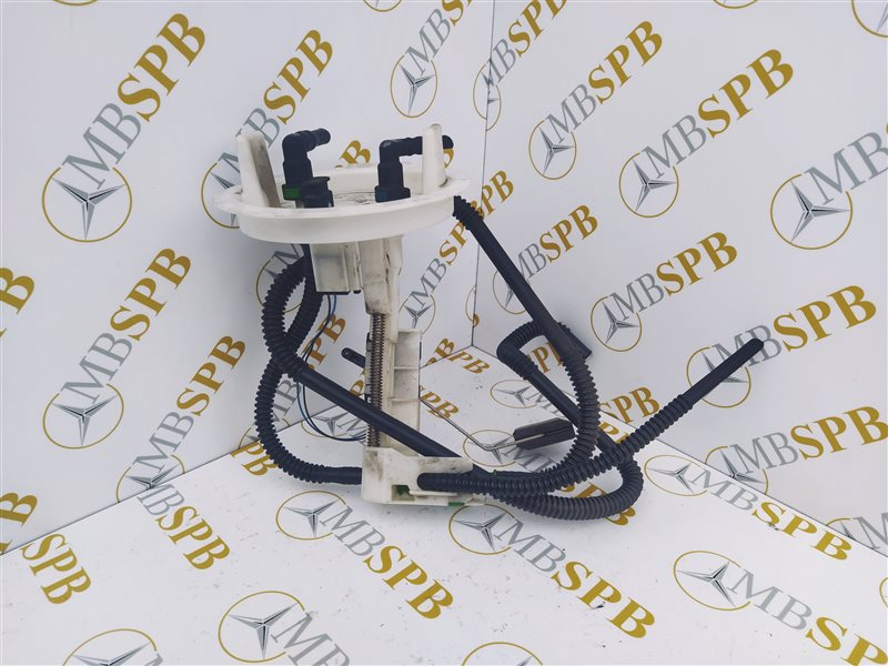 Запчасть датчик уровня топлива Mercedes W204 OM642 A2044700694 контрактная Датчик уровня топлива Mercedes W204 OM642 A2044700694 контрактная
