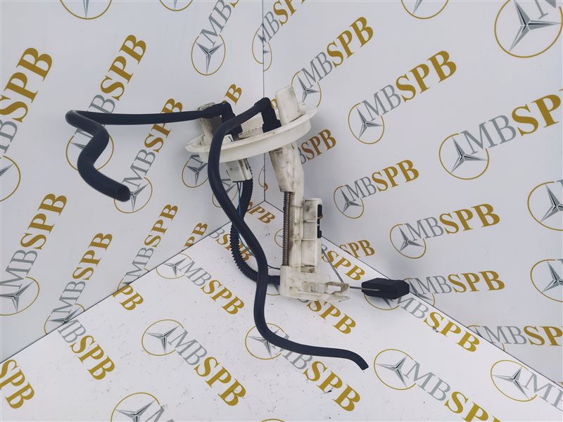 Запчасть датчик уровня топлива Mercedes W204 OM646 A2044700694 контрактная Датчик уровня топлива Mercedes W204 OM646 A2044700694 контрактная