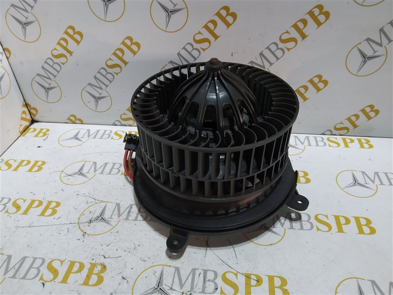 Запчасть моторчик печки Mercedes E-class 2003 W211 OM646 A2118301008 контрактная Моторчик печки Mercedes E-class 2003 W211 OM646 A2118301008 контрактная