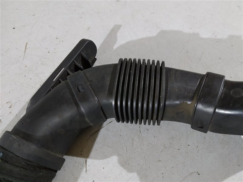 Патрубок воздушного фильтра Mercedes C-class W204