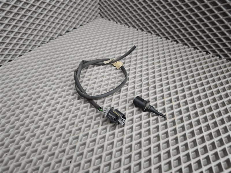 Датчик температуры Mercedes E-class W212 Датчик температуры Mercedes E-class W212