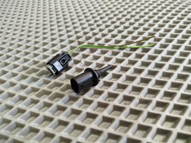 Датчик температуры Mercedes S-class W221 Датчик температуры Mercedes S-class W221