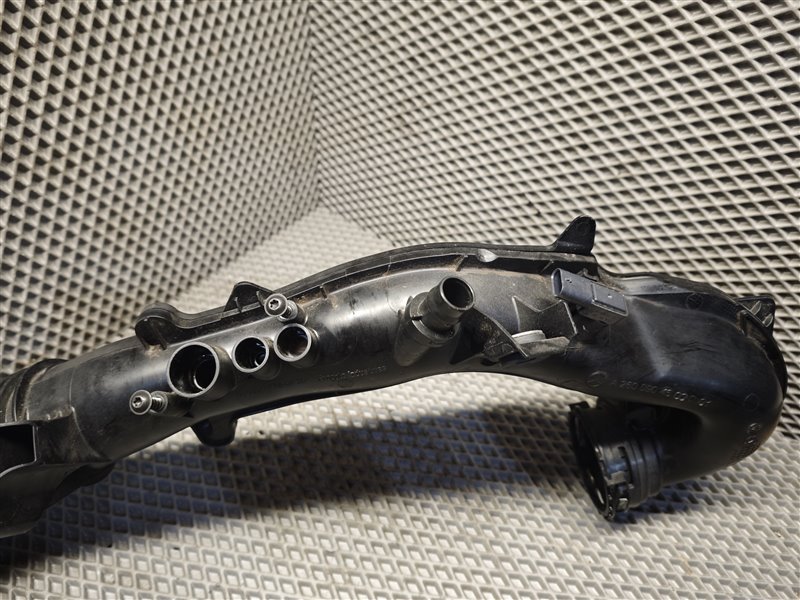 Патрубок турбины CLA-class W118 M260