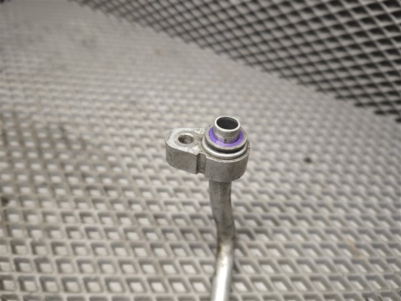 Трубка кондиционера Mercedes CLA-class W118 M260 Трубка кондиционера Mercedes CLA-class W118 M260