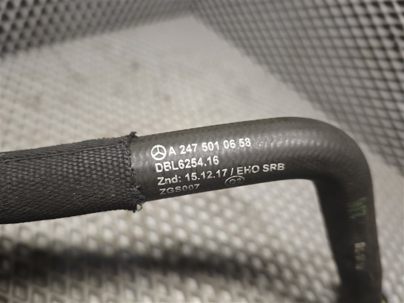 Патрубок охлаждения CLA-class W118 M260