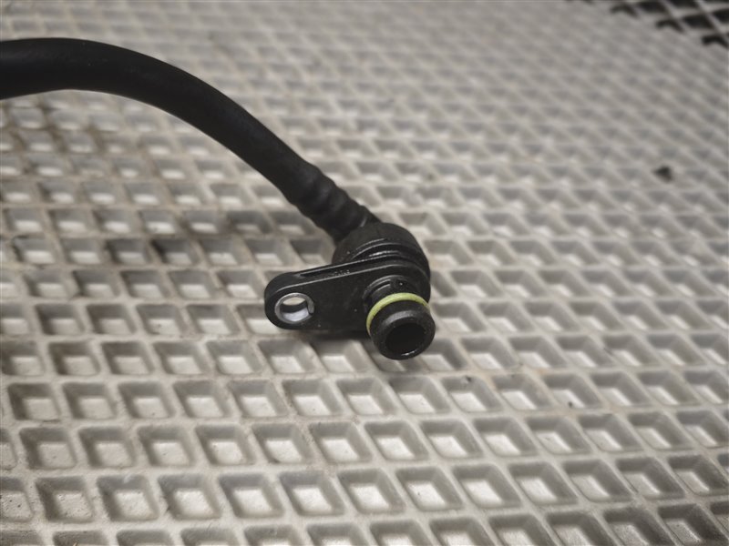 Трубка вентиляции Mercedes CLA-class W118 M260