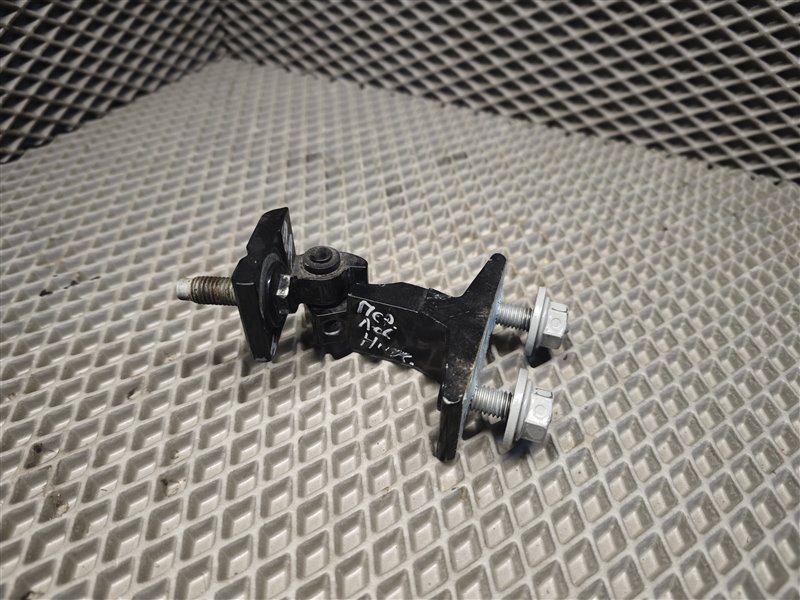 Петля двери передняя левая Mercedes CLA-class W118 M260 A1777200100 Б/У