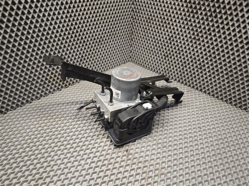 Блок abs Mercedes CLA-class W118 M260 A1779002405 Б/У