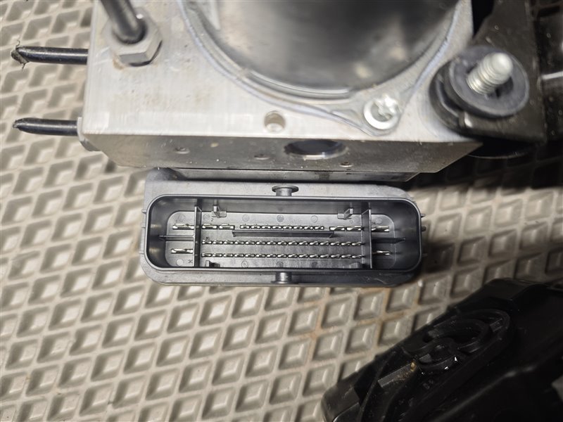 Блок abs CLA-class W118 M260