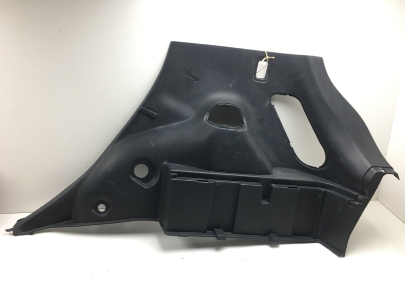 Обшивка багажника Toyota Scion NCP61L 1NZFE 2005 правая (б/у)