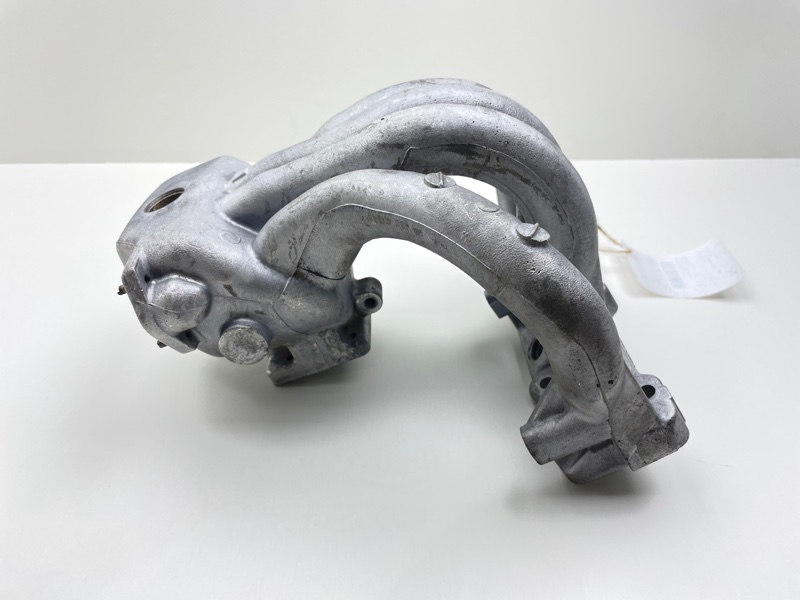 Коллектор впускной Subaru R2 RC1 EN07E Коллектор впускной Subaru R2 RC1 EN07E