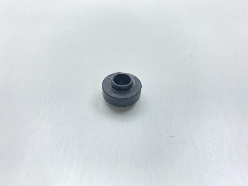 Втулка Subaru R2 RC1 EN07E